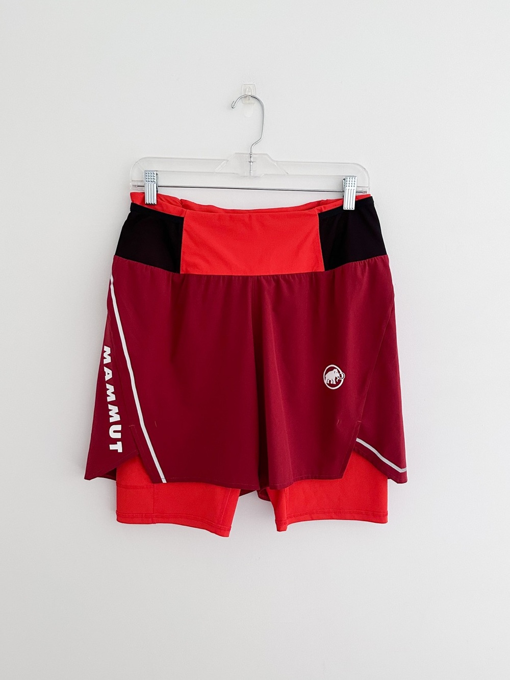 Mammut Men's Trail Running 2-in-1 Shorts Red Black Performance Lined Size 32